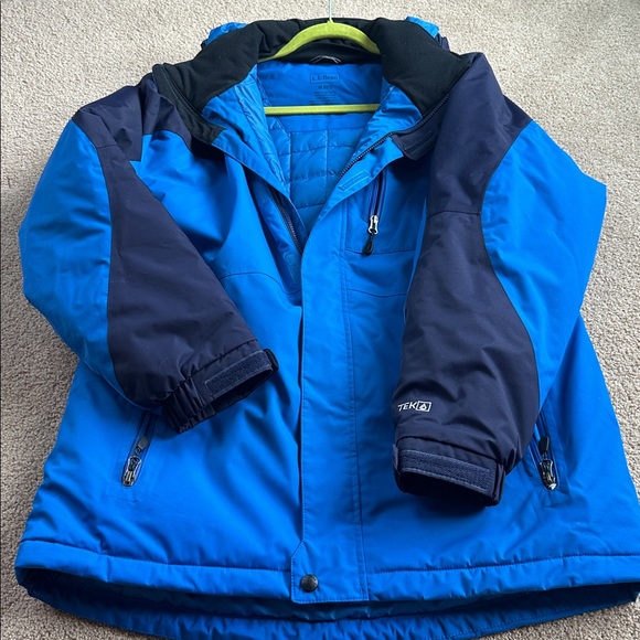 LL Bean Rugged Ridge Parka - Picture 4 of 12